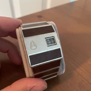 Nixon rotolog